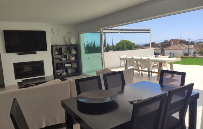 Resale - House - Detached Villa - Estepona - Estepona Centro