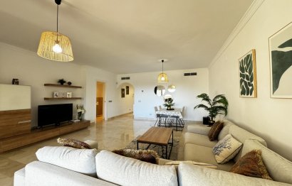 Resale - Apartment - Middle Floor Apartment - Estepona - Estepona Centro