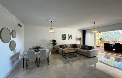 Resale - Apartment - Middle Floor Apartment - Estepona - Estepona Centro