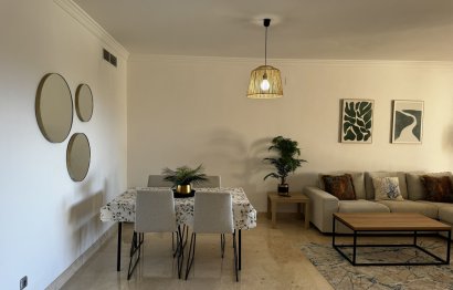 Resale - Apartment - Middle Floor Apartment - Estepona - Estepona Centro