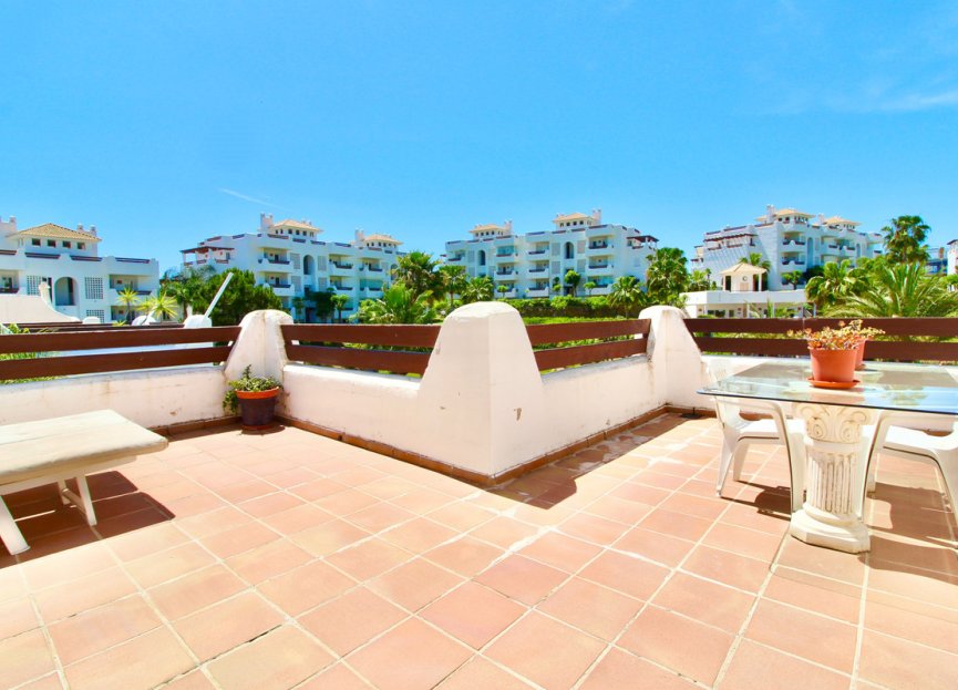 Resale - House - Townhouse - Estepona - Estepona Centro