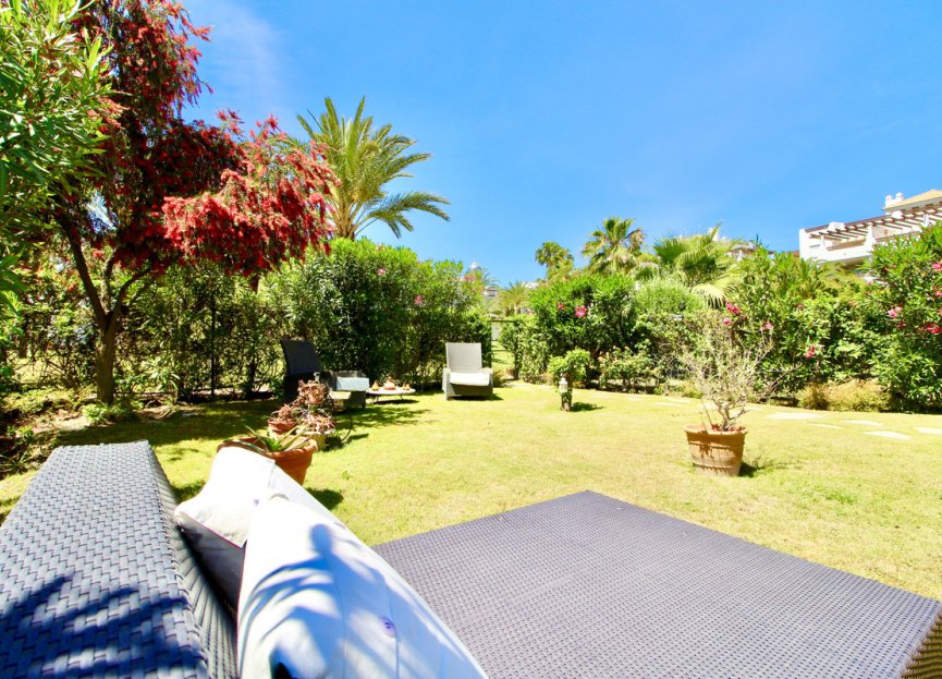 Resale - House - Townhouse - Estepona - Estepona Centro