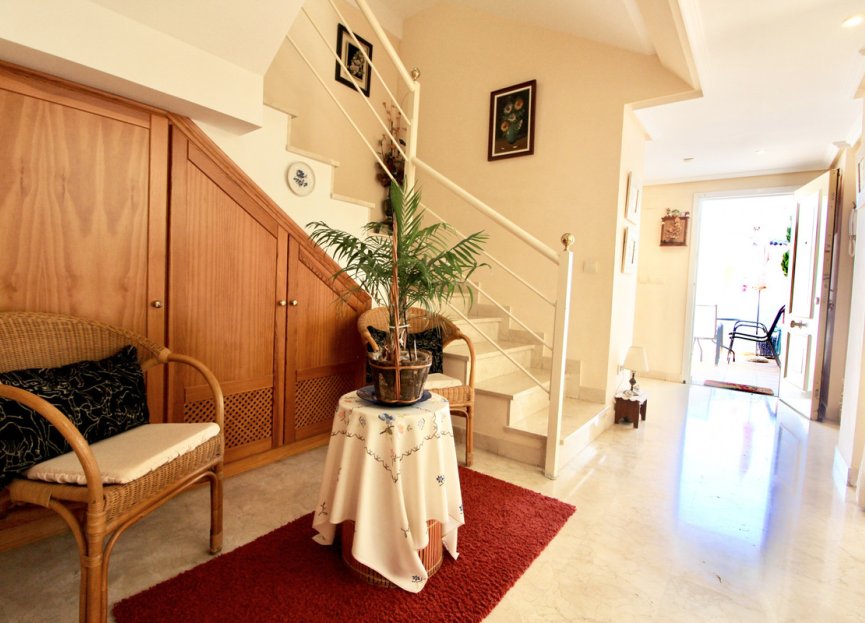 Resale - House - Townhouse - Estepona - Estepona Centro