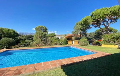 Resale - House - Detached Villa - Marbella - El Rosario