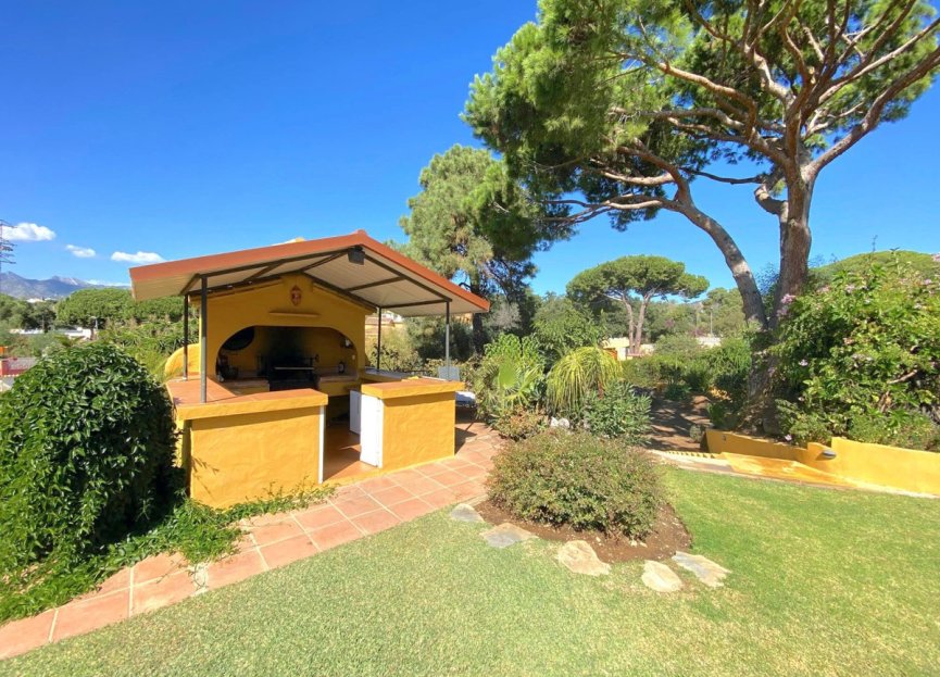 Resale - House - Detached Villa - Marbella - El Rosario