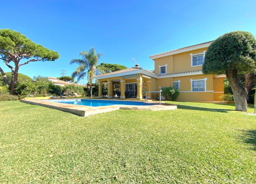 Resale - House - Detached Villa - Marbella - El Rosario