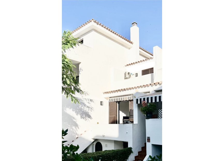 Resale - House - Townhouse - Estepona - Estepona Centro