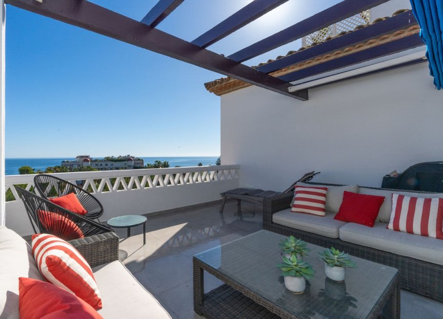 Resale - Apartment - Middle Floor Apartment - Marbella - Puerto Banús