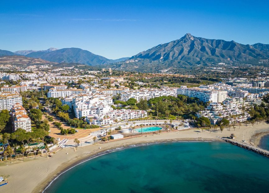 Resale - Apartment - Middle Floor Apartment - Marbella - Puerto Banús