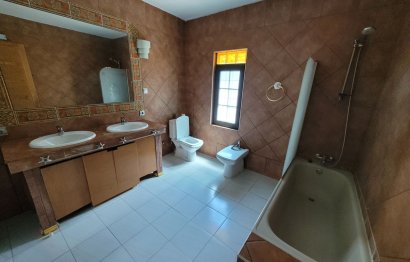 Resale - House - Detached Villa - Marbella - Río Real