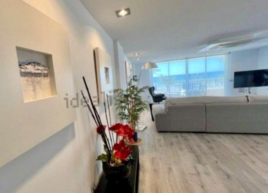 Resale - Apartment - Middle Floor Apartment - Fuengirola - Fuengirola Centro