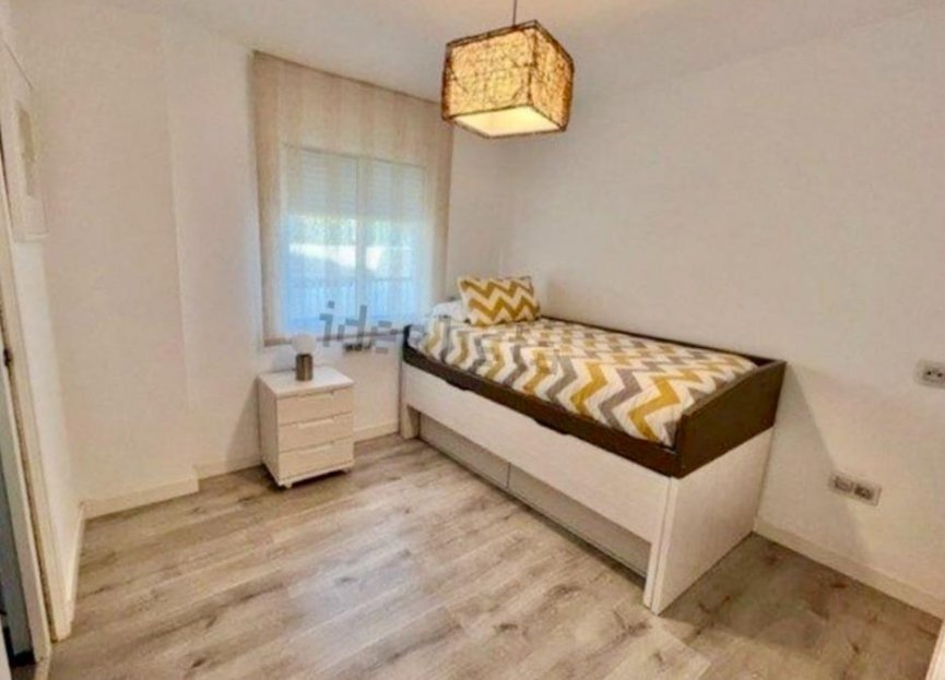 Resale - Apartment - Middle Floor Apartment - Fuengirola - Fuengirola Centro