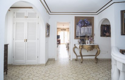 Resale - House - Detached Villa - Marbella - Marbella Centro