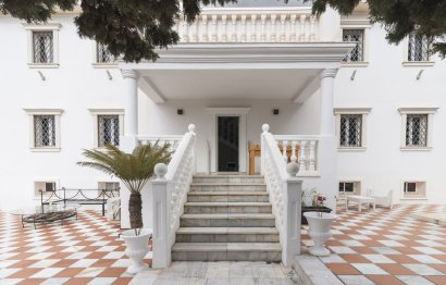 Resale - House - Detached Villa - Marbella - Hacienda Las Chapas