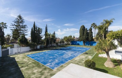 Resale - House - Detached Villa - Marbella - Marbella Centro