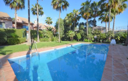 Reventa - House - Semi-Detached House - Marbella - Nueva Andalucia