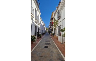 Resale - House - Semi-Detached House - Marbella - Marbella Centro