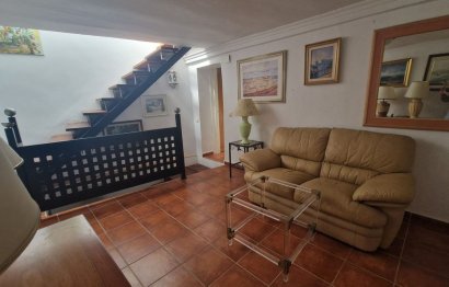 Resale - House - Semi-Detached House - Marbella - Marbella Centro