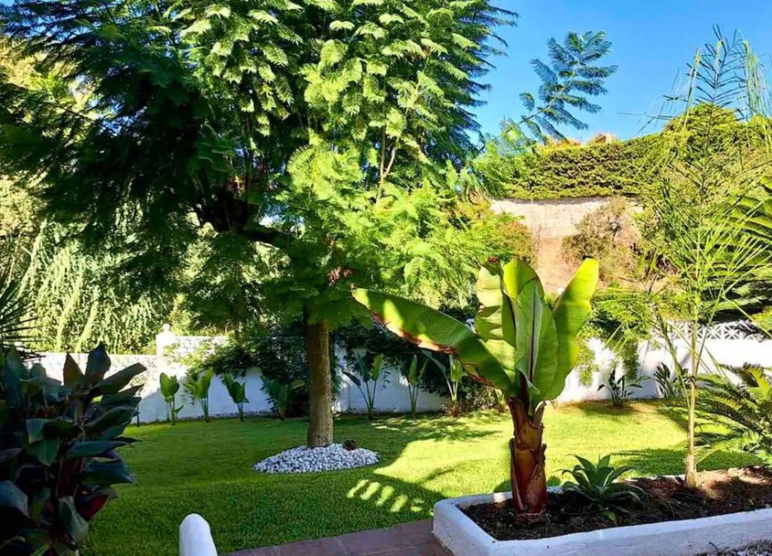 Resale - House - Detached Villa - Marbella - El Rosario