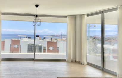 Resale - Apartment - Middle Floor Apartment - Fuengirola - Fuengirola Centro