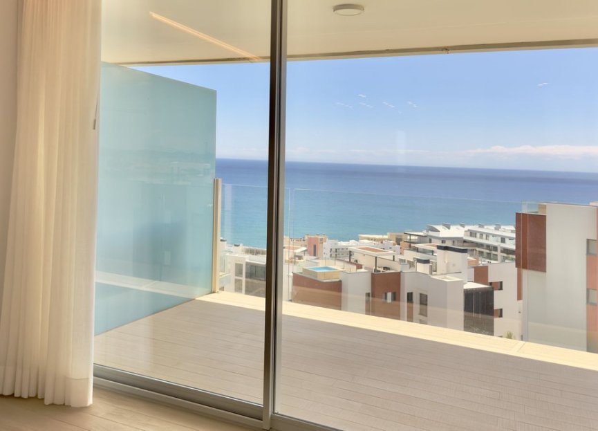 Resale - Apartment - Middle Floor Apartment - Fuengirola - Fuengirola Centro