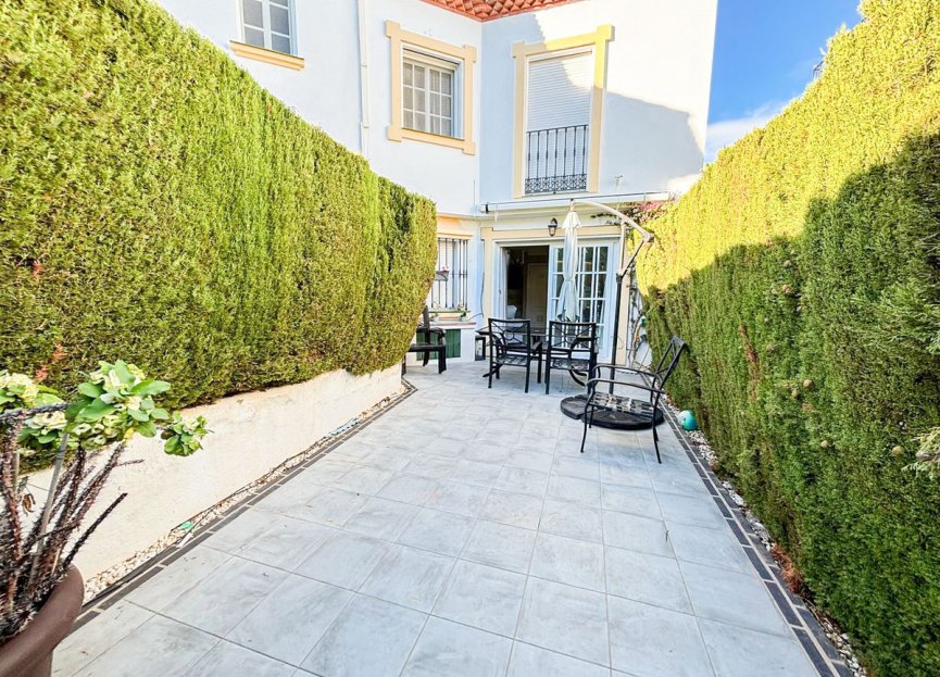 Resale - House - Semi-Detached House - Estepona - Bel Air