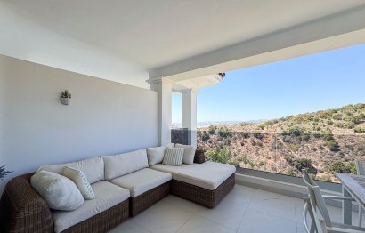 Resale - Apartment - Top Floor Apartment - Estepona - Estepona Centro