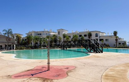 Resale - Apartment - Top Floor Apartment - Estepona - Estepona Centro