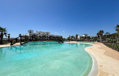 Resale - Apartment - Top Floor Apartment - Estepona - Estepona Centro