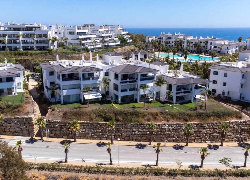 Resale - Apartment - Top Floor Apartment - Estepona - Estepona Centro