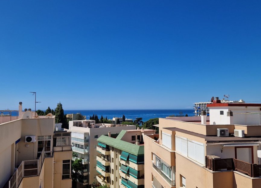 Resale - Apartment - Middle Floor Apartment - Marbella - Nueva Andalucia