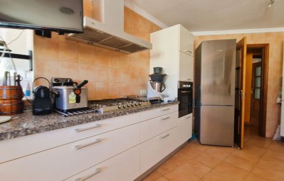 Resale - Apartment - Middle Floor Apartment - Marbella - Nueva Andalucia