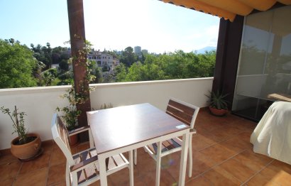 Resale - Apartment - Penthouse - Marbella - Nueva Andalucia