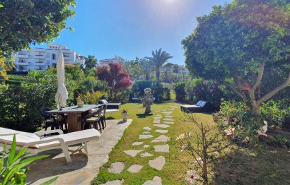 Resale - House - Semi-Detached House - Estepona - Selwo