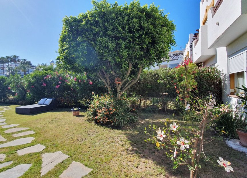 Resale - House - Semi-Detached House - Estepona - Selwo