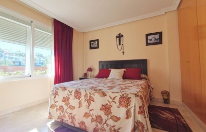 Resale - House - Semi-Detached House - Estepona - Selwo