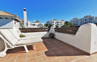 Resale - House - Semi-Detached House - Estepona - Selwo