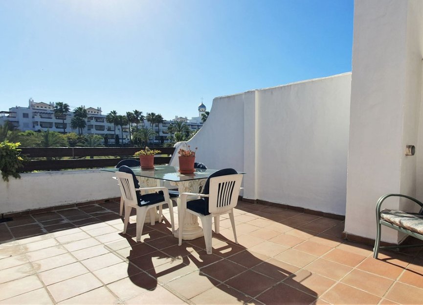 Resale - House - Semi-Detached House - Estepona - Selwo