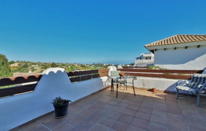 Resale - House - Semi-Detached House - Estepona - Selwo