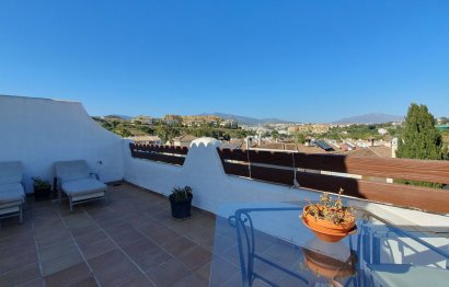 Resale - House - Semi-Detached House - Estepona - Selwo