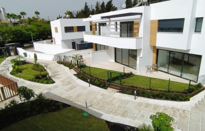 Reventa - House - Semi-Detached House - Marbella - Nueva Andalucia