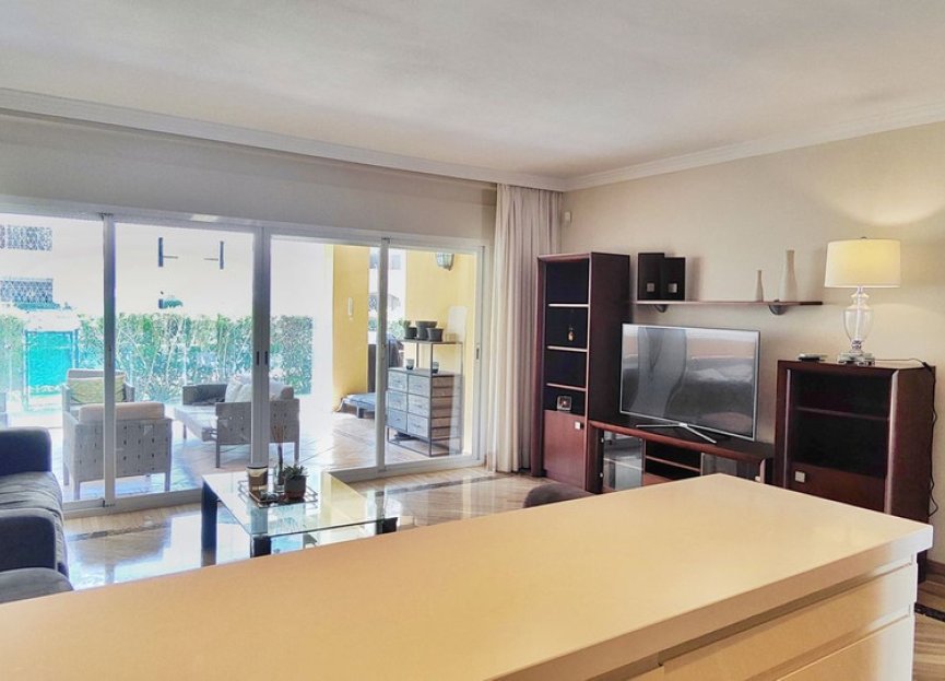 Resale - Apartment - Ground Floor Apartment - Marbella - Elviria