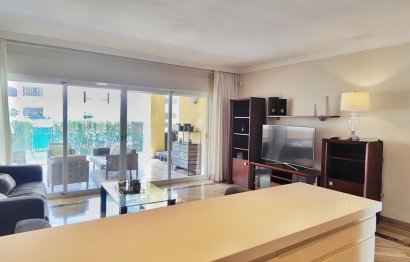 Resale - Apartment - Ground Floor Apartment - Marbella - Elviria