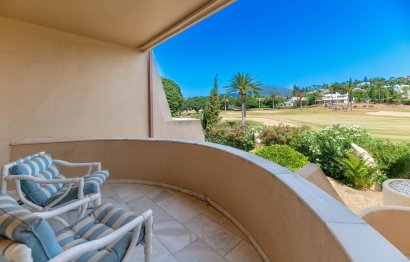 Resale - Apartment - Middle Floor Apartment - Marbella - Nueva Andalucia