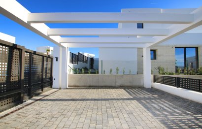 Resale - House - Detached Villa - Marbella - Río Real