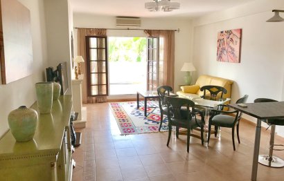 Resale - Apartment - Middle Floor Apartment - Marbella - Puerto Banús