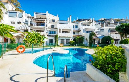 Resale - Apartment - Middle Floor Apartment - Marbella - Puerto Banús