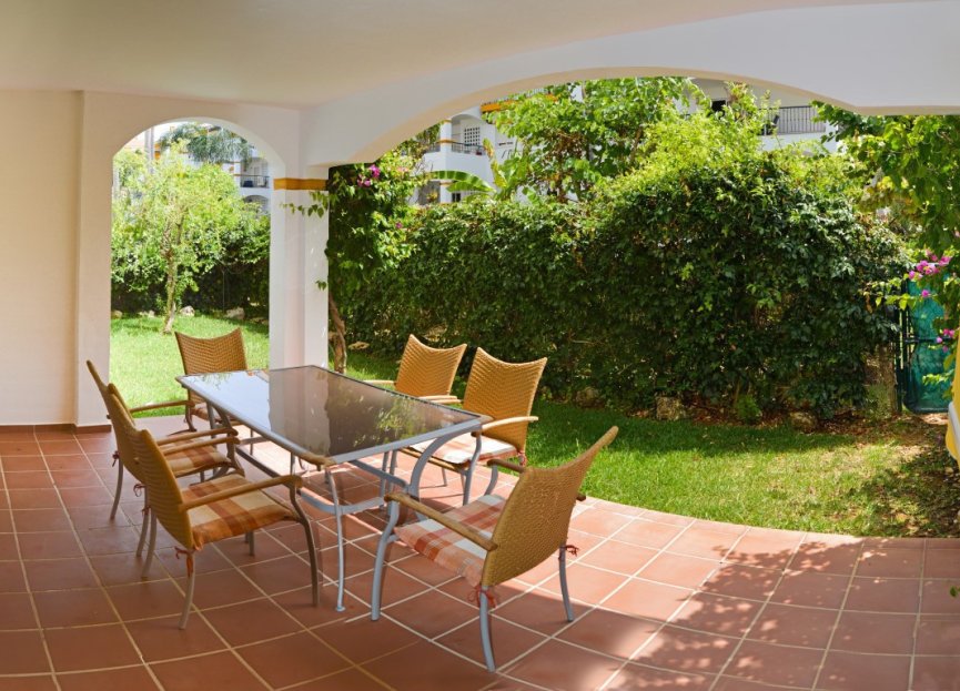 Resale - Apartment - Ground Floor Apartment - Marbella - Nueva Andalucia