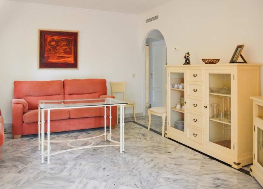 Resale - Apartment - Ground Floor Apartment - Marbella - Nueva Andalucia