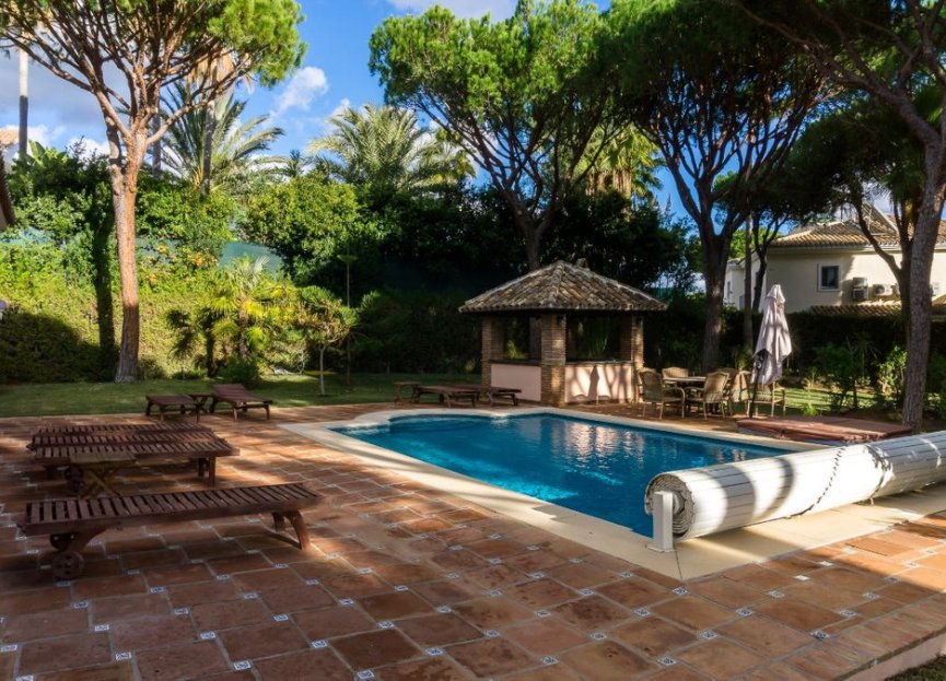 Reventa - House - Detached Villa - Marbella - Hacienda Las Chapas